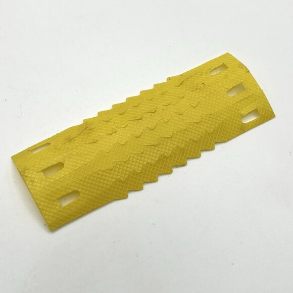 Vtg Zip Ties 6 ct. Yellow Plastic Cable Bread Tie Teeth Closure Prop Collector - Picture 1 of 2